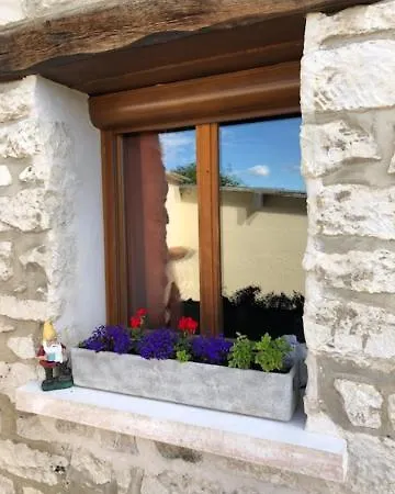 La Maison De Celestine Semesterbostad *