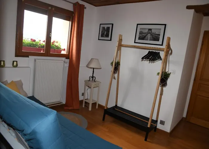 Holiday home La Maison De Celestine *